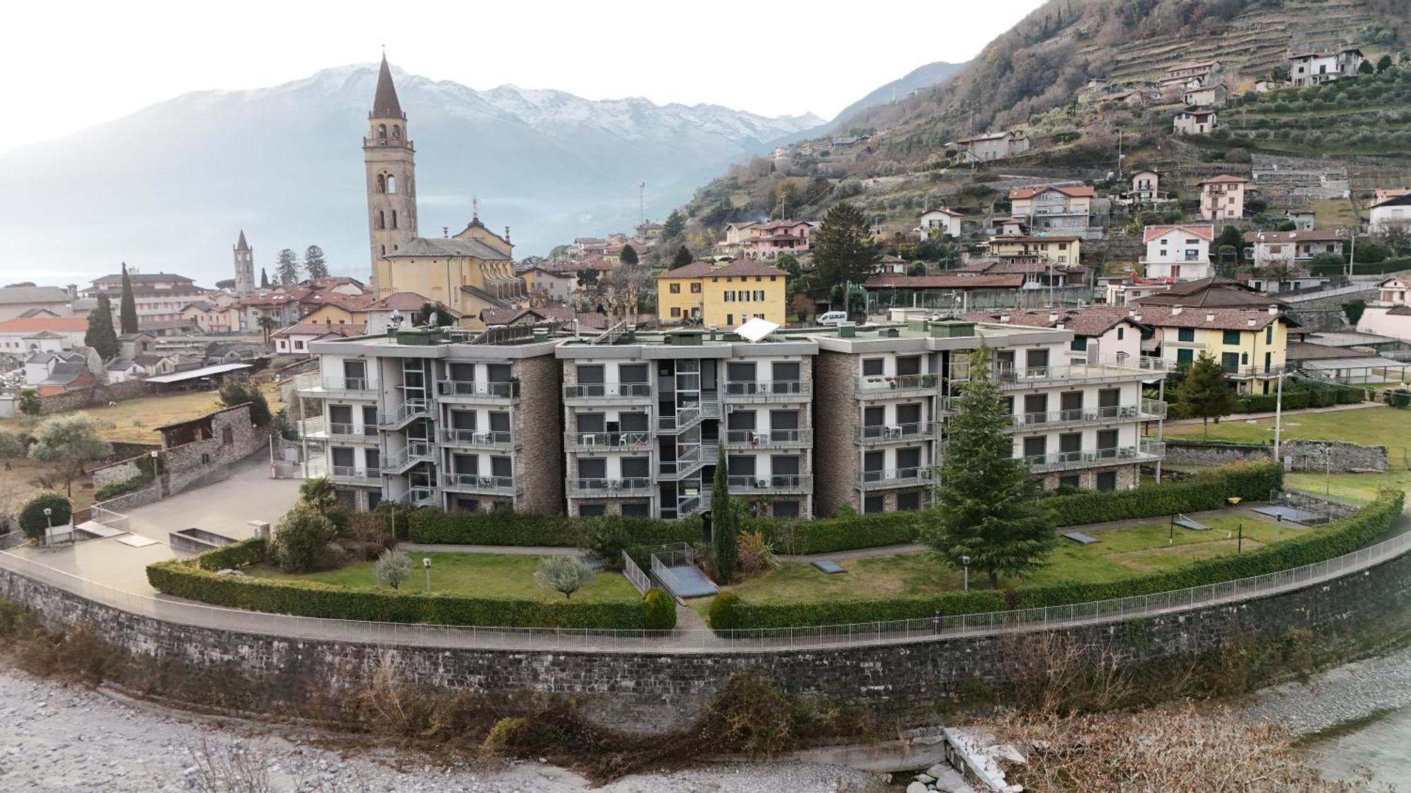 Hotel Residence Alessandra Domaso Bagian luar foto